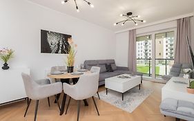 Nowa Letnica Comfortable Apartments With Balcony & Parking Gdansk By Noclegi Renters